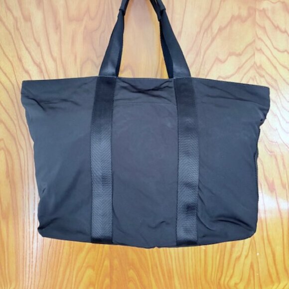 Tory Burch Penn Nylon Zip Tote - Black - Medium - Picture 3 of 11